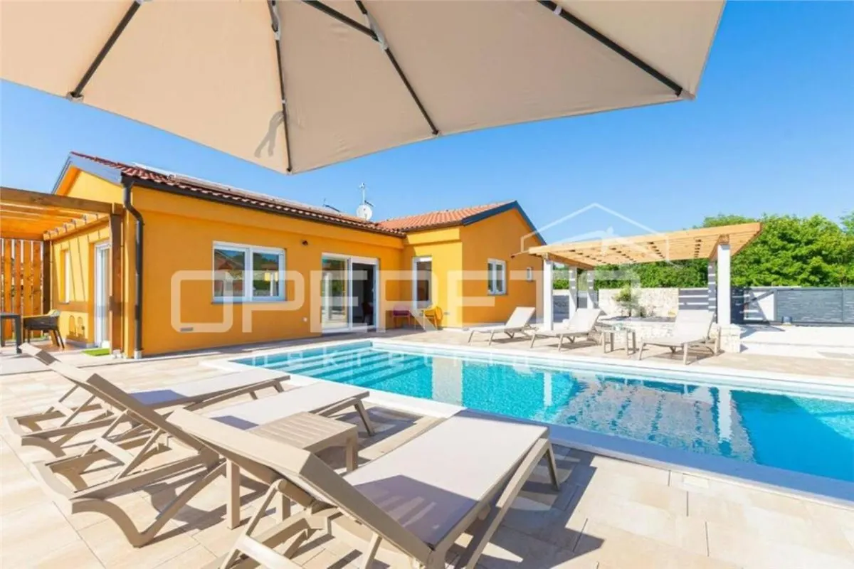 Single-Storey Villa with Pool for Sale in Svetvincenat, Croatia - foto 20