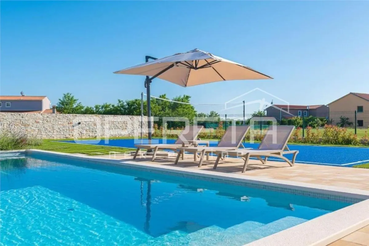 Single-Storey Villa with Pool for Sale in Svetvincenat, Croatia - foto 3