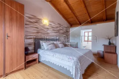 Villa de Piedra Rústica en Venta en Marcana, Istria, Croacia - foto 15
