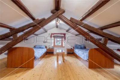 Villa de Piedra Rústica en Venta en Marcana, Istria, Croacia - foto 17
