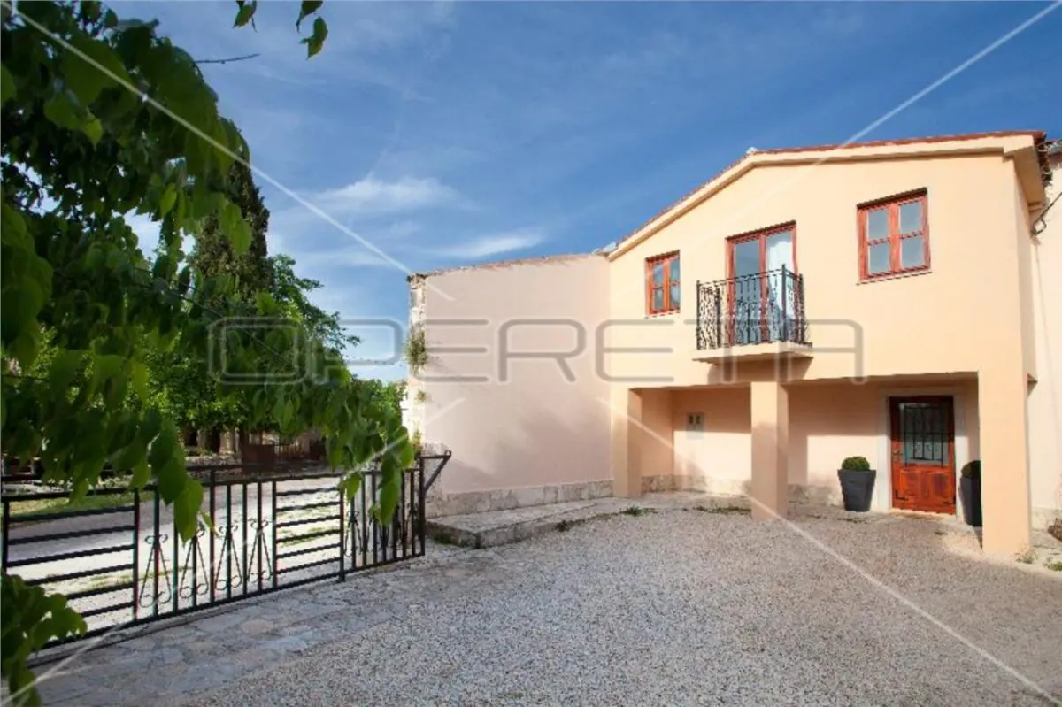 Villa de Piedra Rústica en Venta en Marcana, Istria, Croacia - foto 22