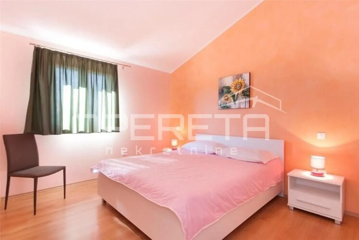 Villa Unifamiliar con Piscina en Venta en Tinjan, Croacia - foto 7