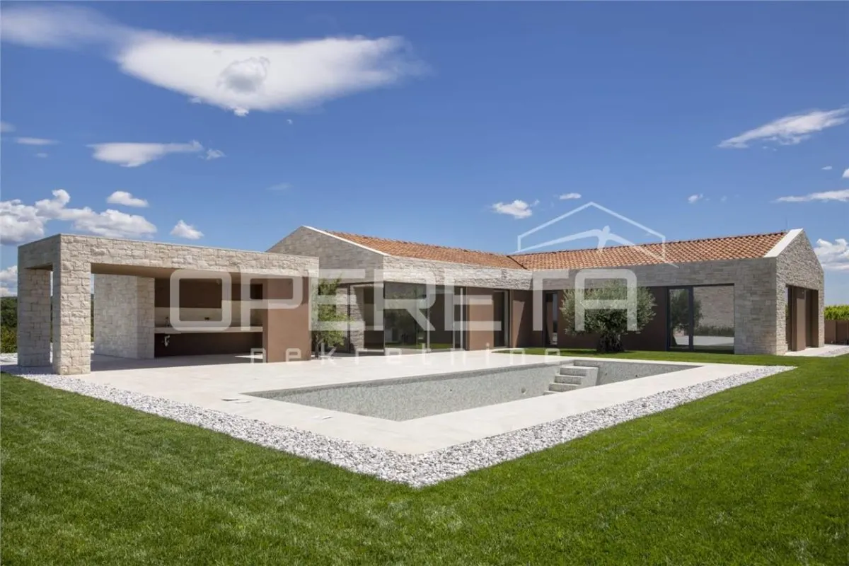 Villa de Lujo en Venta en Brtonigla, Istria, Croacia - foto 2
