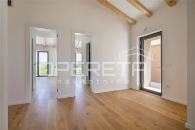 Villa de Lujo en Venta en Brtonigla, Istria, Croacia - foto 12