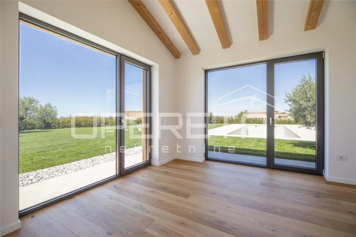 Villa de Lujo en Venta en Brtonigla, Istria, Croacia - foto 21