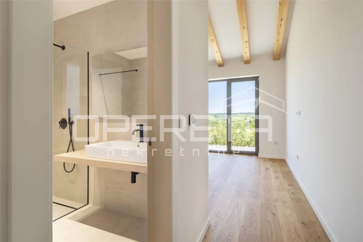 Villa de Lujo en Venta en Brtonigla, Istria, Croacia - foto 7