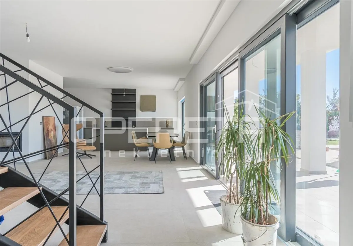 Villa de Lujo en Venta en Croacia, Marcana - foto 11