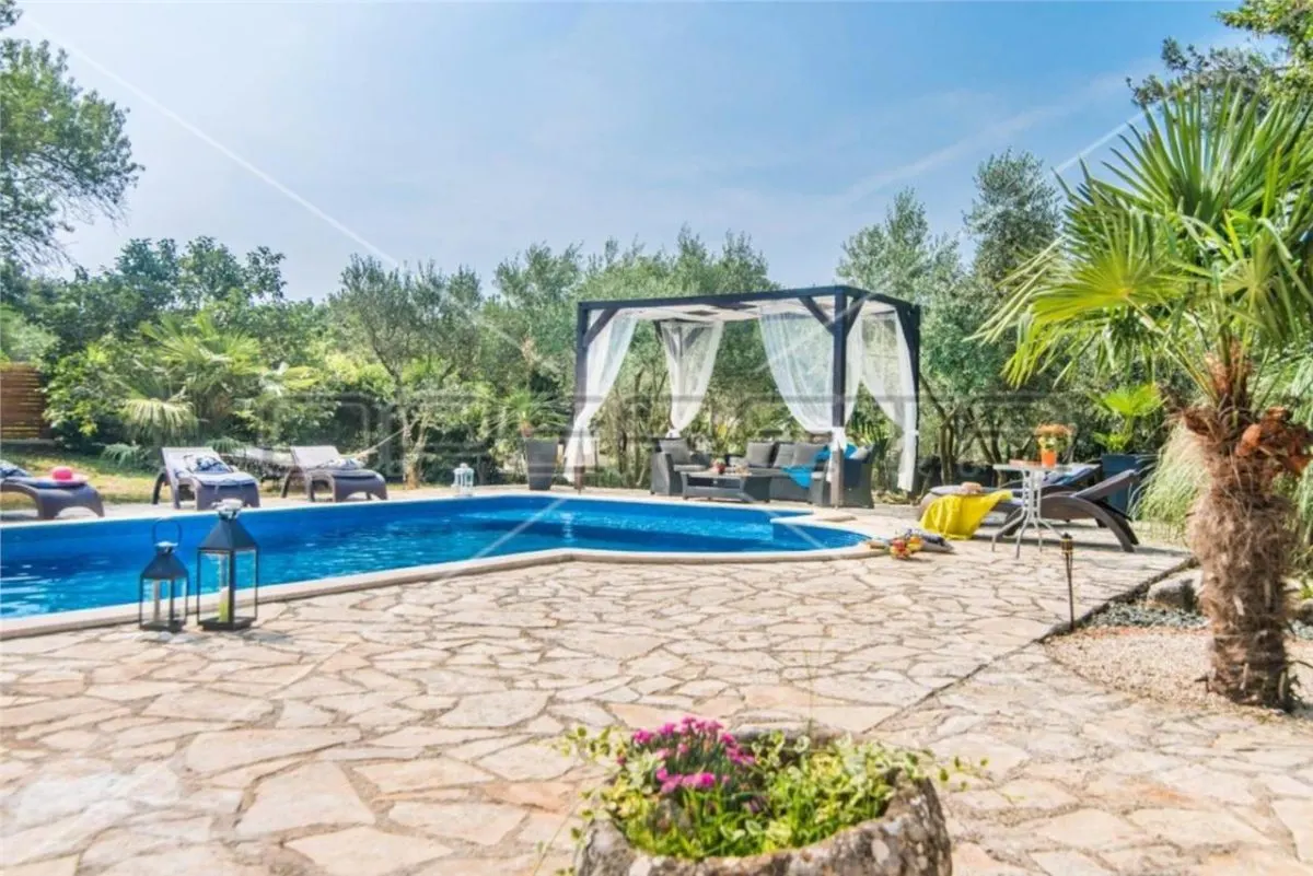 Villa de Piedra Rústica en Venta en Marcana, Istria, Croacia - foto 2