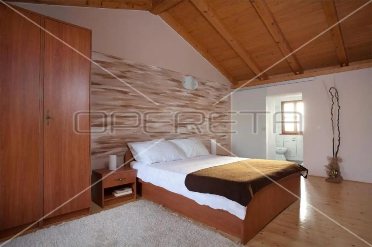 Villa de Piedra Rústica en Venta en Marcana, Istria, Croacia - foto 16