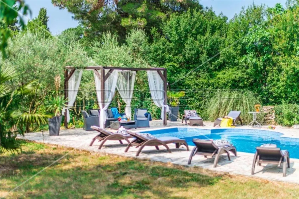 Villa de Piedra Rústica en Venta en Marcana, Istria, Croacia - foto 25