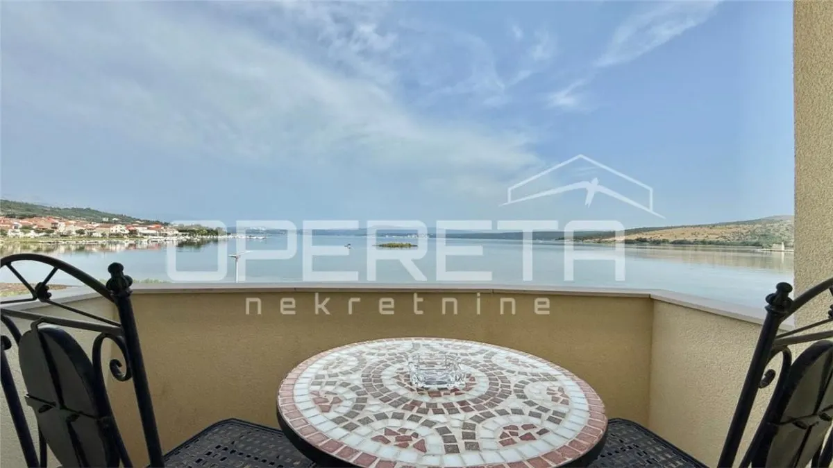 Villa Individuelle à Vendre en Croatie, Posedarje – Première Ligne de Mer - foto 2
