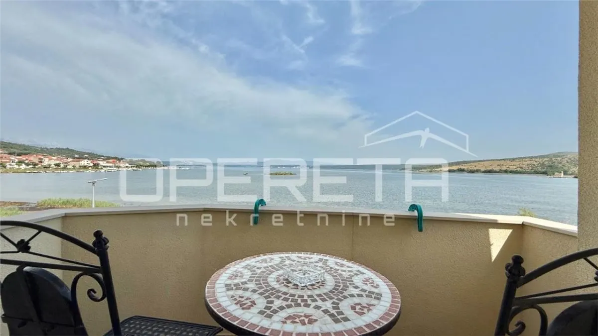 Villa Individuelle à Vendre en Croatie, Posedarje – Première Ligne de Mer - foto 14