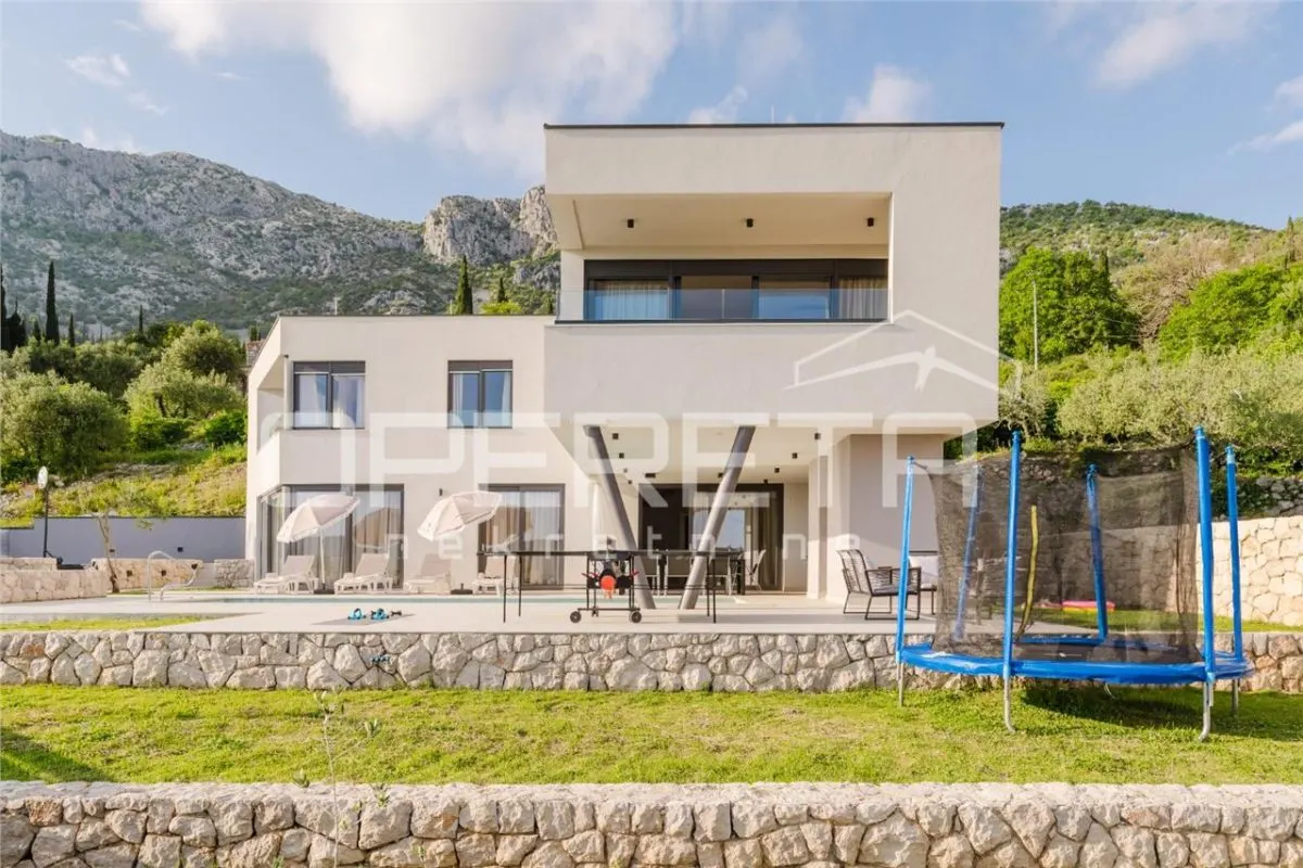 Villa Moderne avec Piscine et Oliveraie à Vendre à Dubravka, Croatie - foto 1