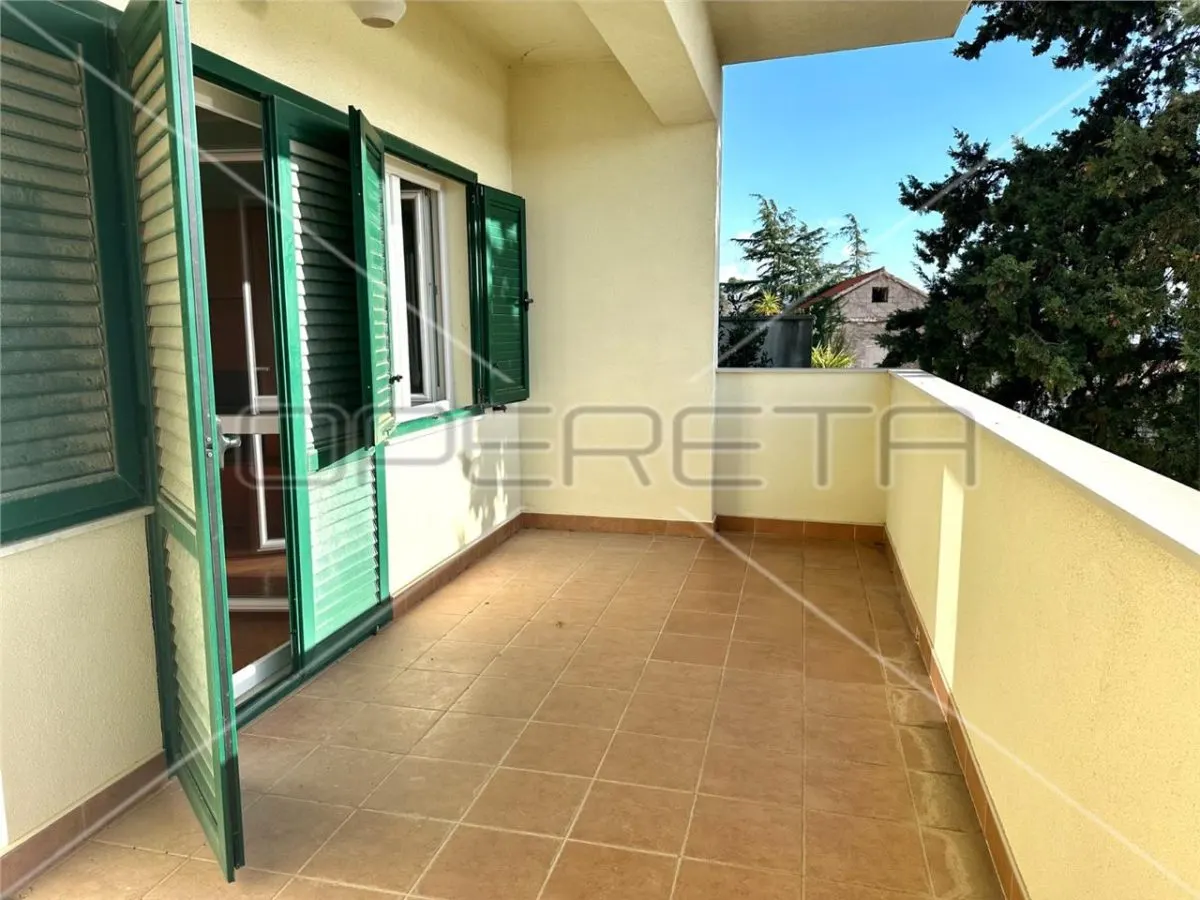 克罗地亚蒂斯诺独立别墅待售 – 350平米 靠近海滨 - foto 6