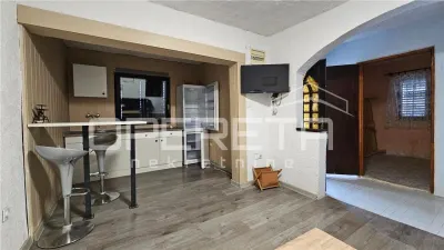 Villa con Dos Apartamentos en Venta en Vir, Croacia - foto 6