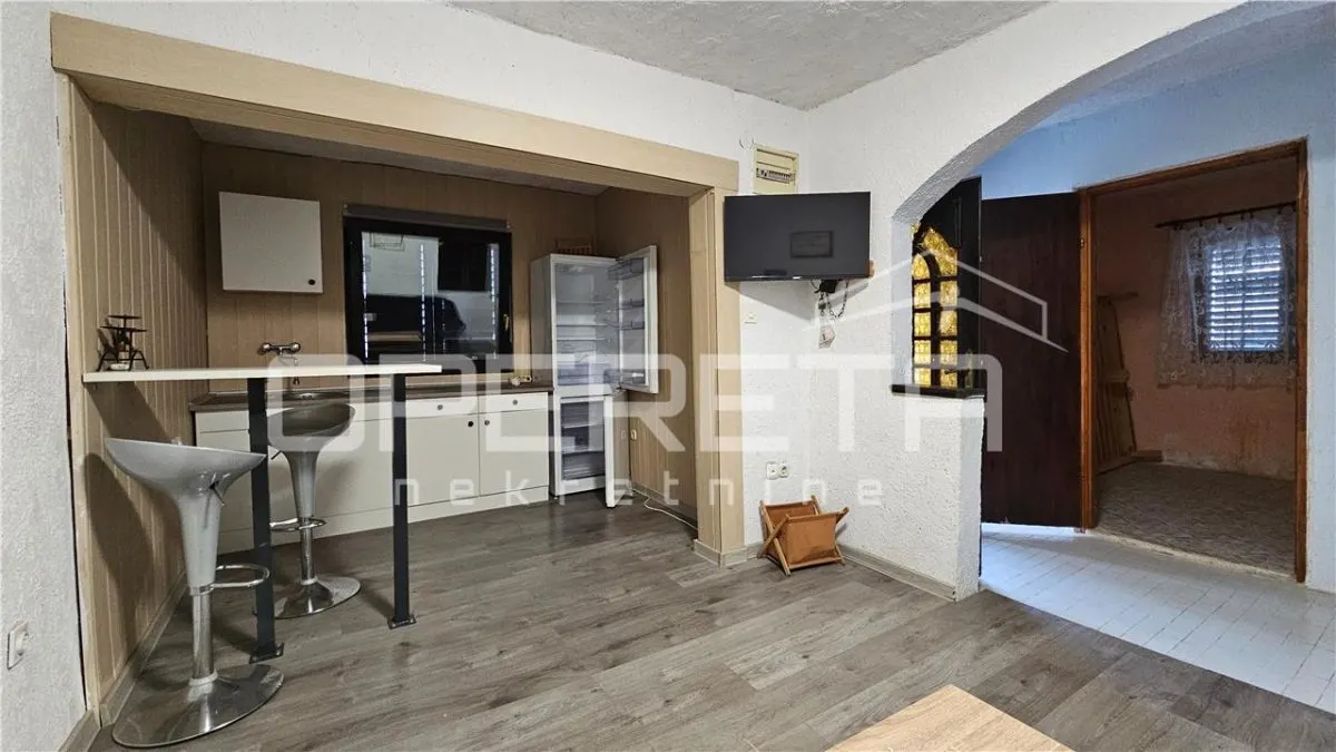 Villa con Dos Apartamentos en Venta en Vir, Croacia - foto 6