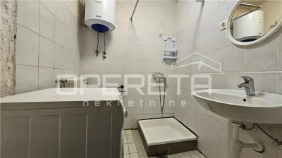 Villa con Dos Apartamentos en Venta en Vir, Croacia - foto 8