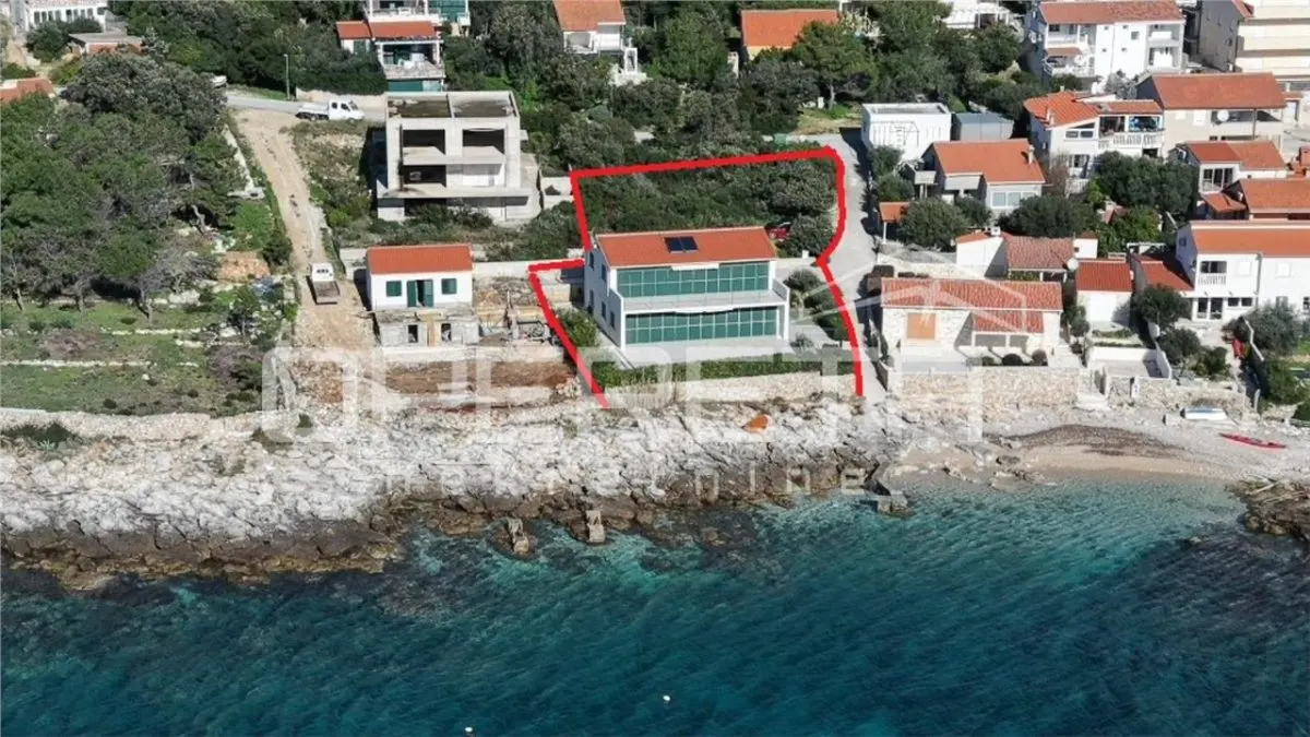 克罗地亚维斯岛两层别墅出售 – 海景及沙滩直达 - foto 2