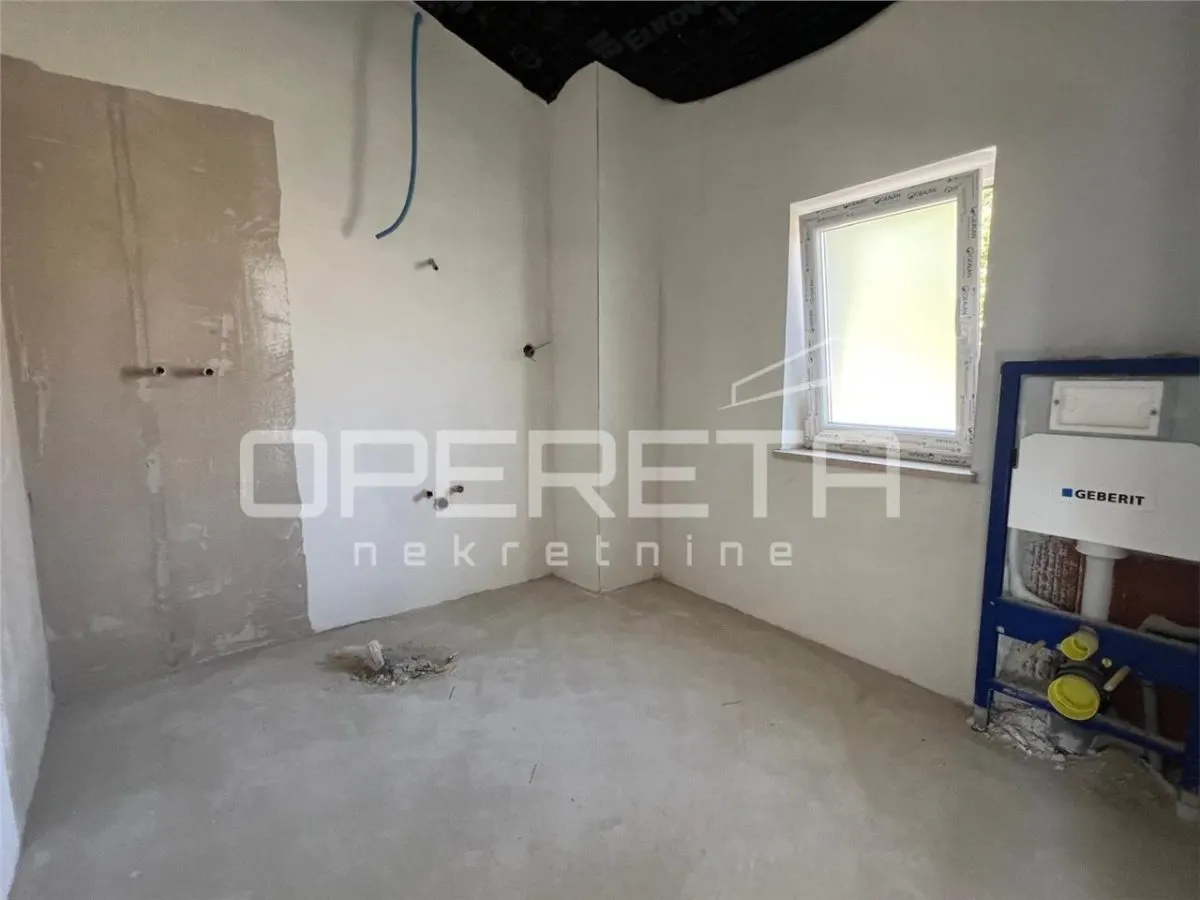 Villa Moderna en Venta en Kanfanar, Croacia - foto 4