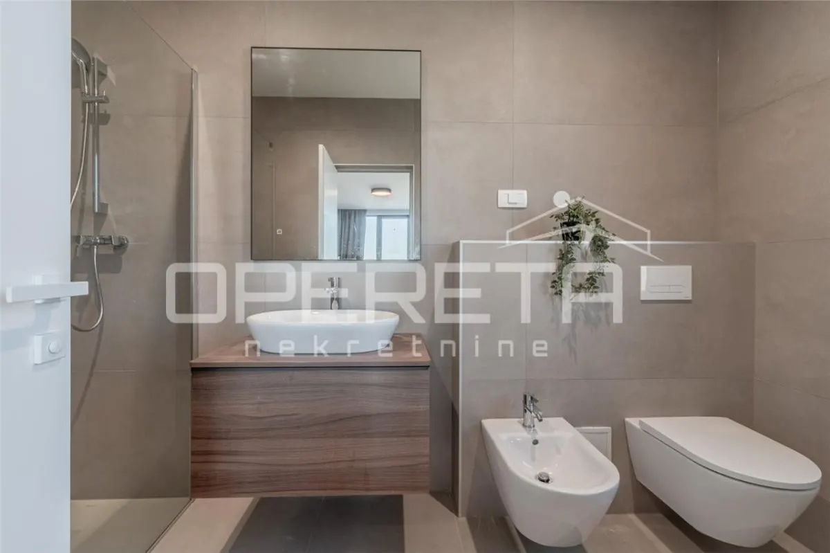 Villa de Lujo en Venta en Rovinj, Croacia - foto 17