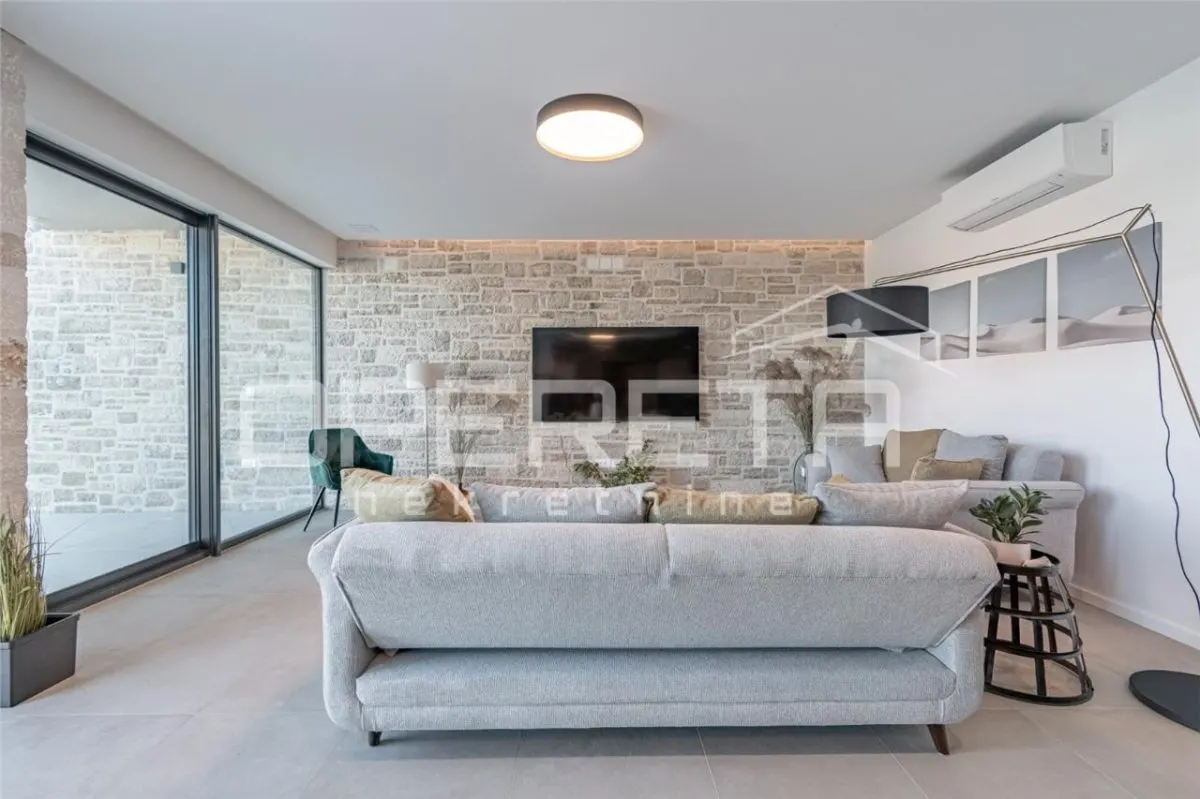 Villa de Lujo en Venta en Rovinj, Croacia - foto 9