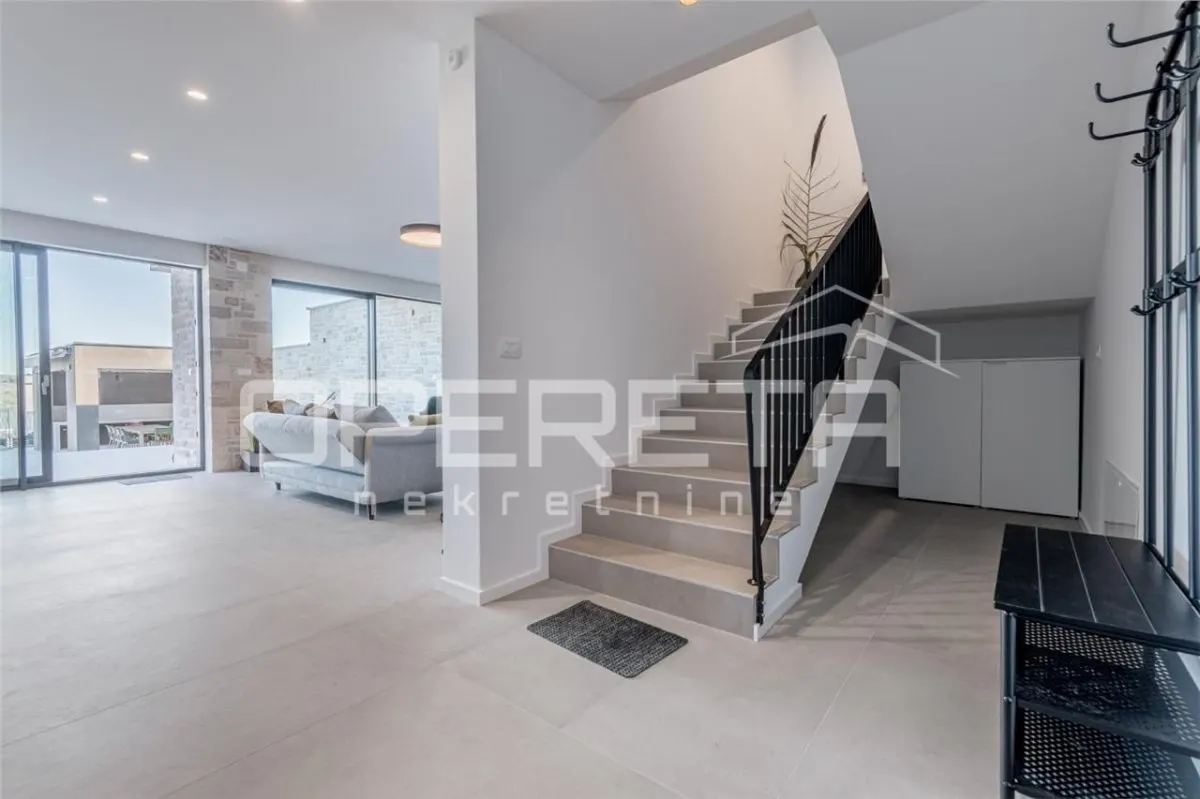 Villa de Lujo en Venta en Rovinj, Croacia - foto 10