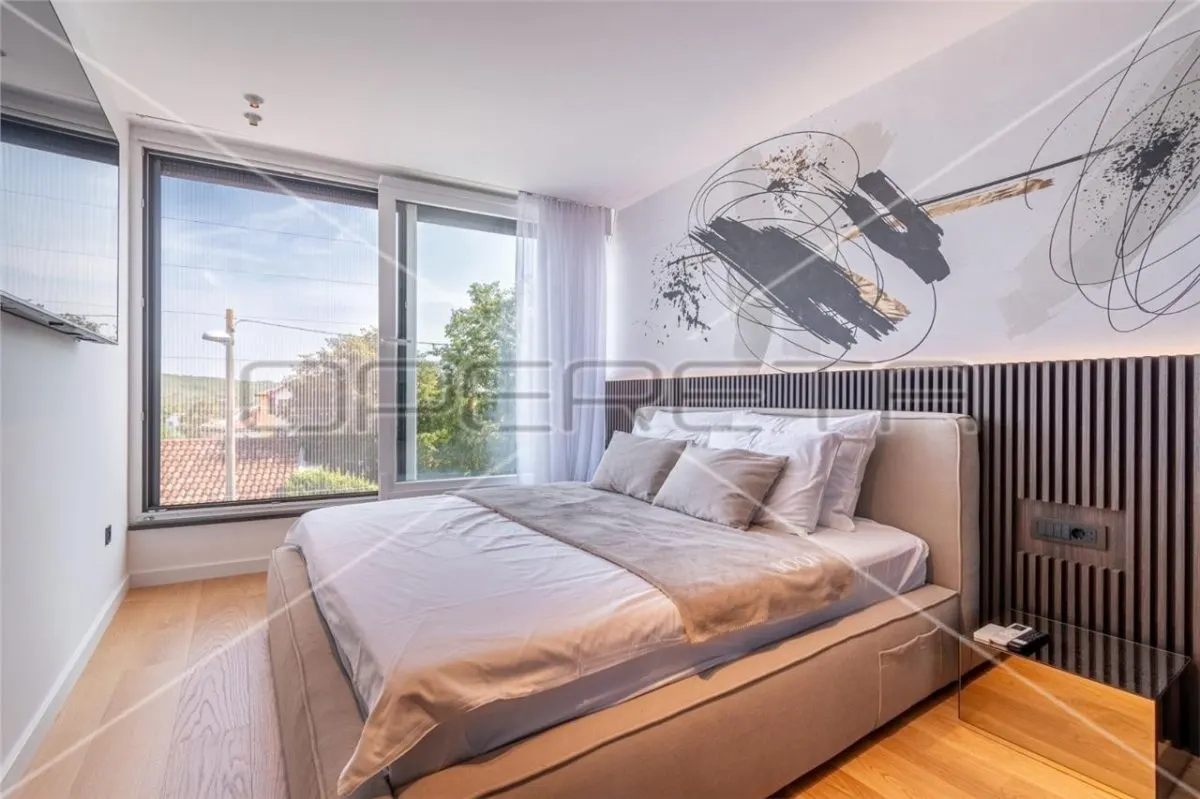 Villa de Lujo Independiente en Venta en Rovinj, Croacia - foto 13