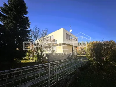 Dos Villas Gemelas en Venta en Varazdin, Croacia – Centro Urbano - Varazdin