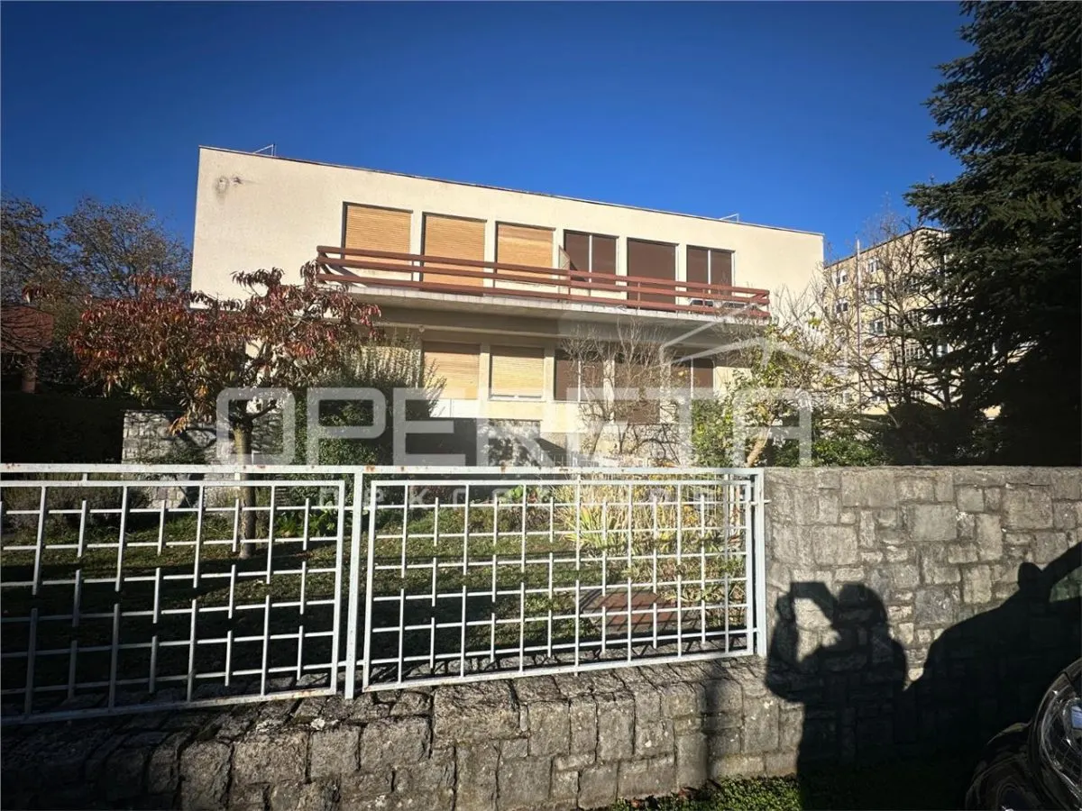 Dos Villas Gemelas en Venta en Varazdin, Croacia – Centro Urbano - foto 3