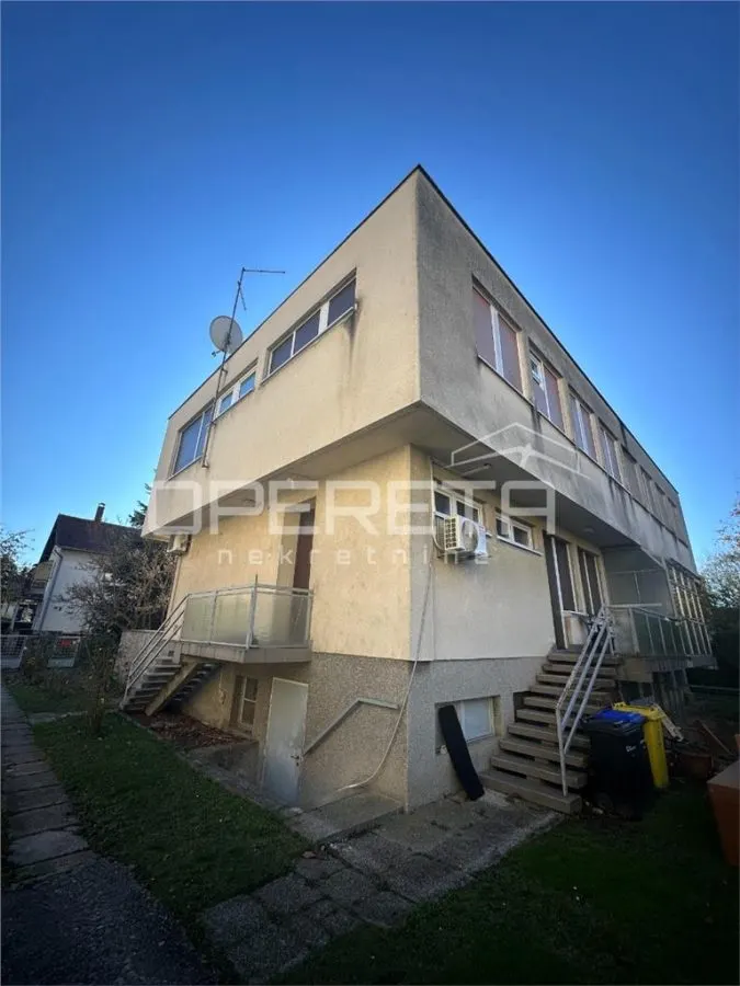Dos Villas Gemelas en Venta en Varazdin, Croacia – Centro Urbano - foto 4
