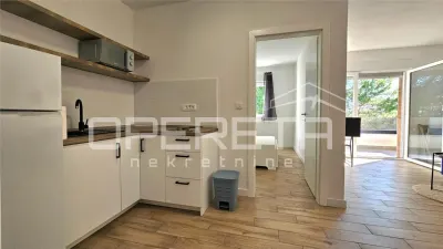 Villa Indépendante avec Quatre Appartements à Vendre à Vir, Croatie - foto 15