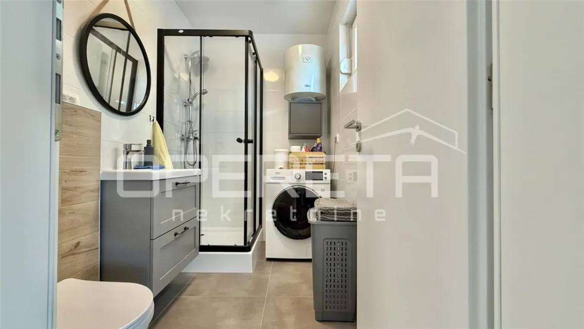 Villa Indépendante avec Quatre Appartements à Vendre à Vir, Croatie - foto 23