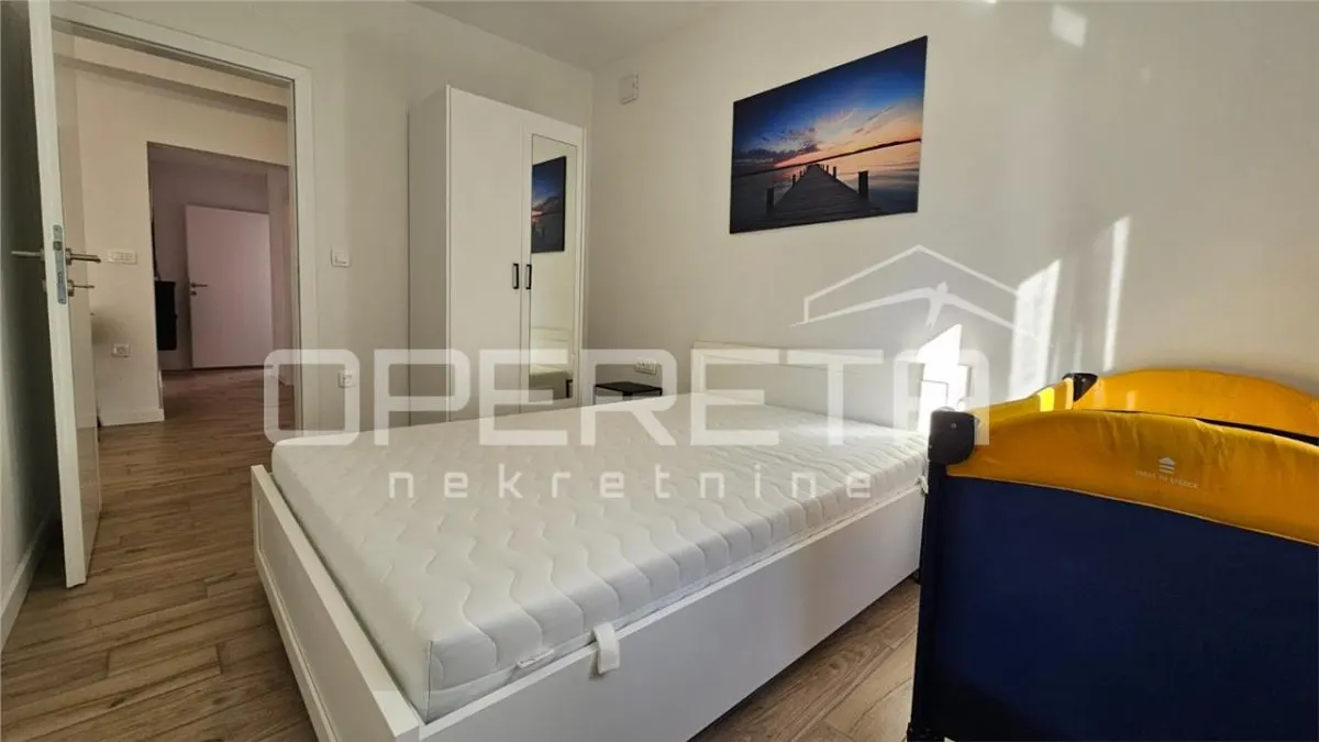 Villa Indépendante avec Quatre Appartements à Vendre à Vir, Croatie - foto 9