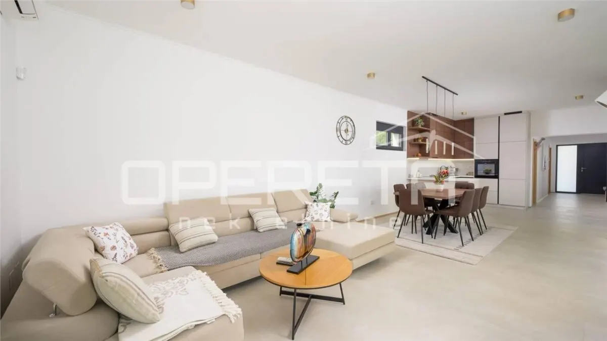Villa de Planta Baja en Venta en Kanfanar, Croacia - foto 5