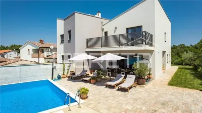 Maison Mitoyenne Moderne avec Piscine à Vendre à Porec, Croatie - Porec