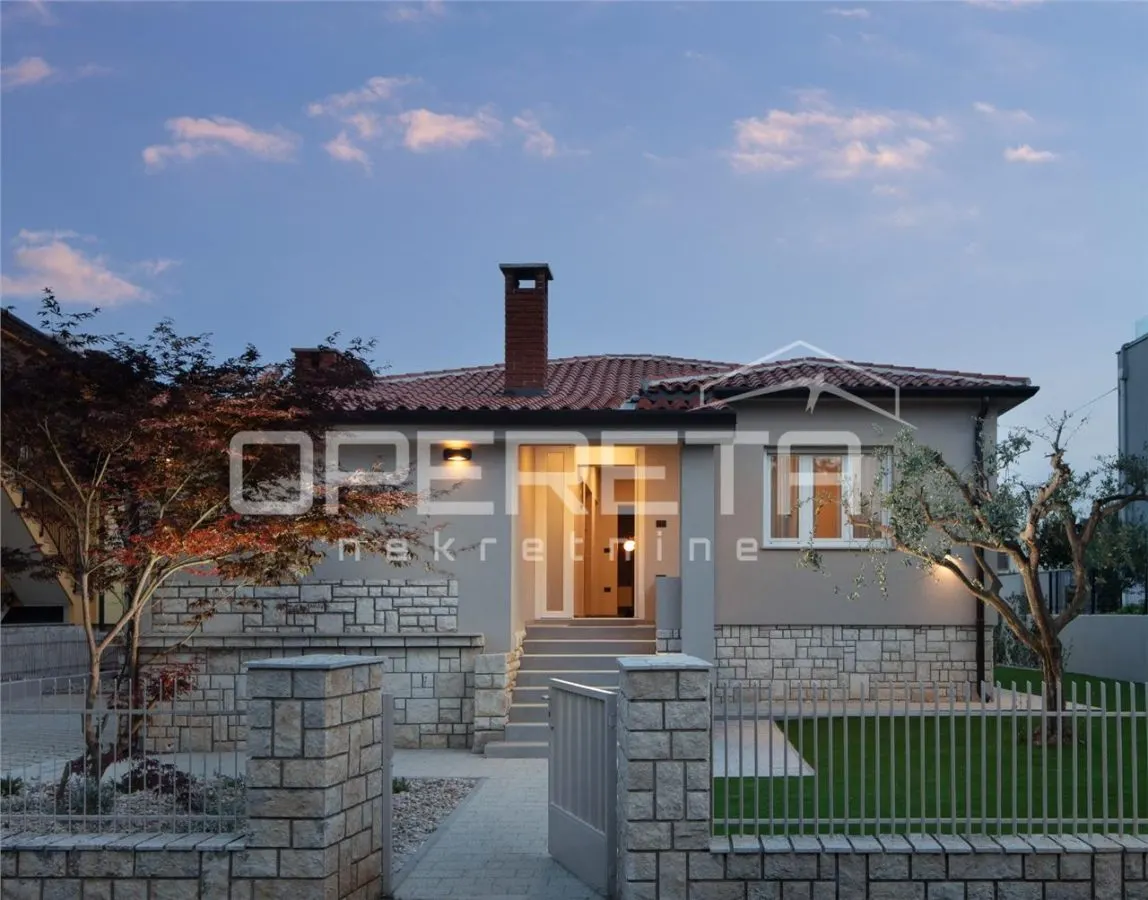 Villa Moderna con Piscina en Venta en Umag, Croacia - foto 19