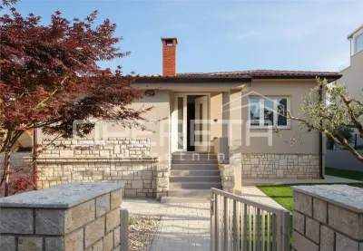 Villa Moderna con Piscina en Venta en Umag, Croacia - foto 3