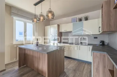 Villa Moderna con Piscina en Venta en Umag, Croacia - foto 9