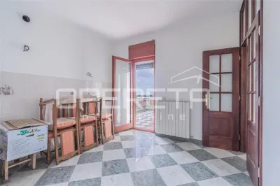 Villa Familiar en Venta en Umag, Croacia – Tres Unidades Residenciales con Vistas al Mar - foto 20