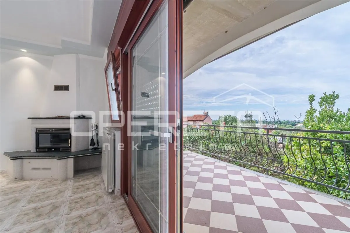 Villa Familiar en Venta en Umag, Croacia – Tres Unidades Residenciales con Vistas al Mar - foto 21