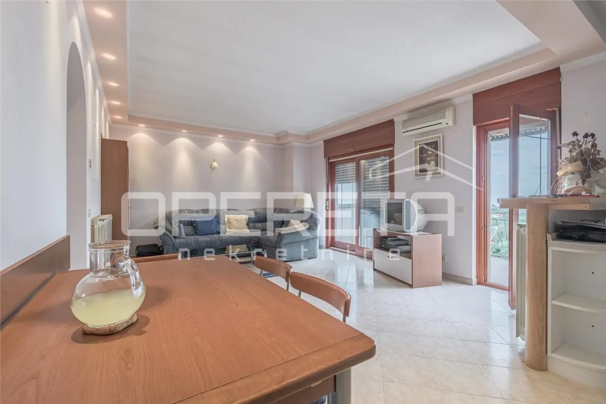 Villa Familiar en Venta en Umag, Croacia – Tres Unidades Residenciales con Vistas al Mar - foto 4