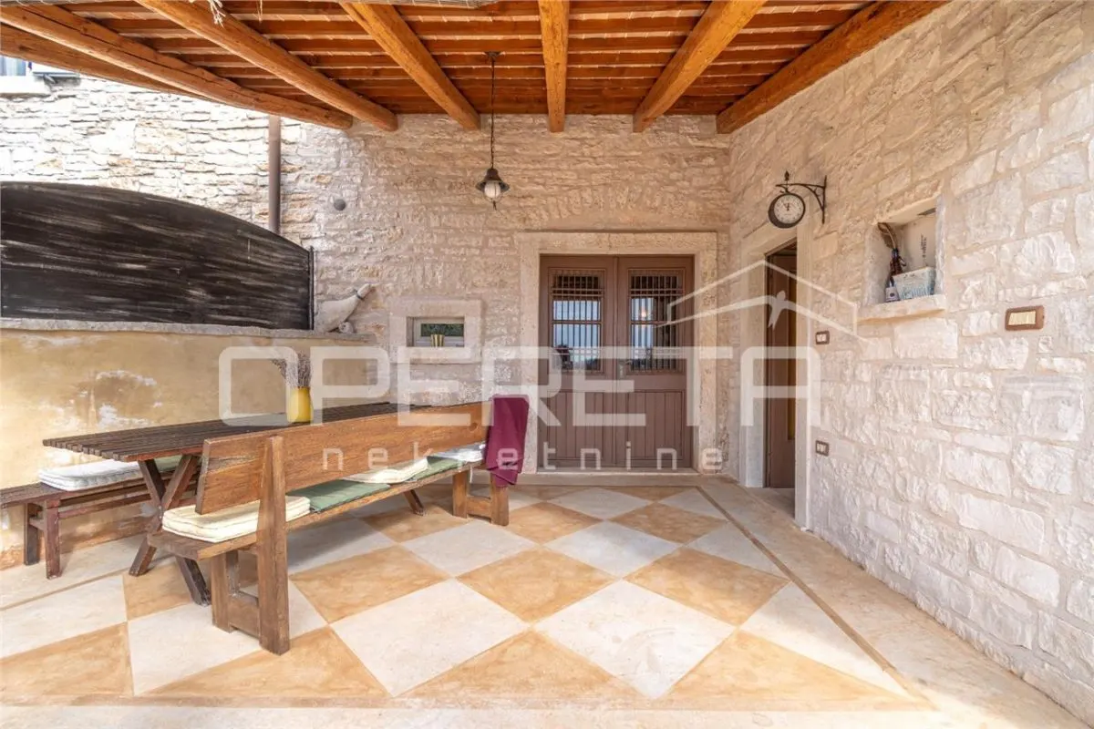 Traditional Istrian Stone Villa with Pool for Sale in Svetvincenat, Croatia - foto 8