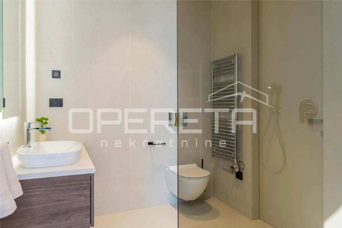 Villa Contemporaine de Plain-pied à Vendre à Porec, Croatie - foto 15