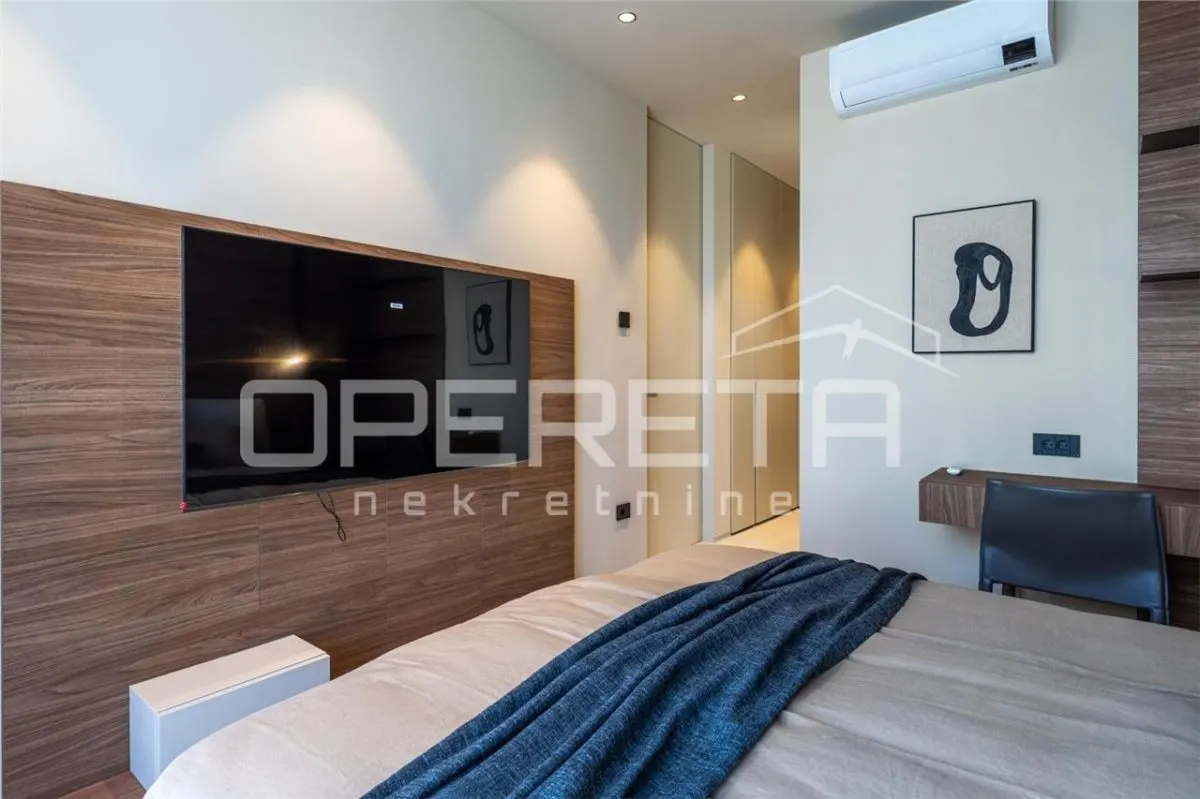 Villa Contemporaine de Plain-pied à Vendre à Porec, Croatie - foto 17