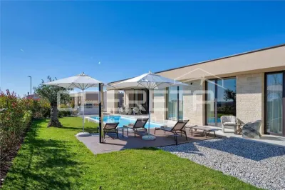 Villa Contemporaine de Plain-pied à Vendre à Porec, Croatie - foto 4
