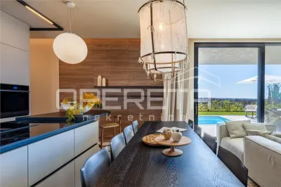 Villa Moderne de Plain-Pied à Vendre à Porec, Croatie – Vue Mer - foto 4