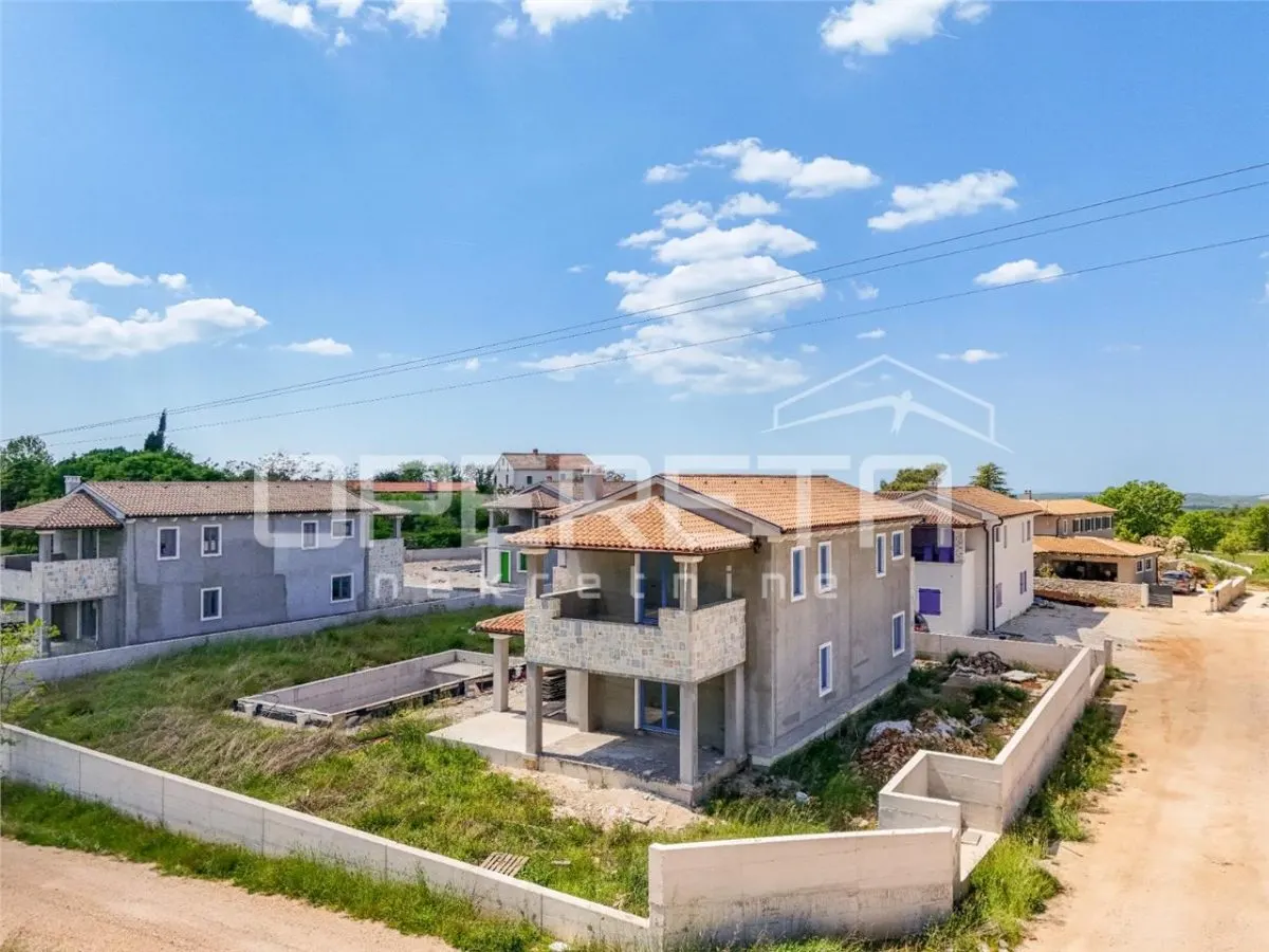 Istrian Villa with Pool and Sea View for Sale, Kanfanar, Croatia - foto 5