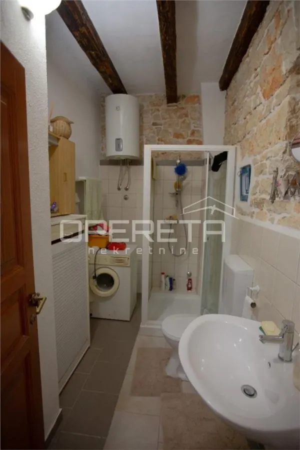 Villa en Pierre Traditionnelle à Vendre à Porec, Croatie - foto 10