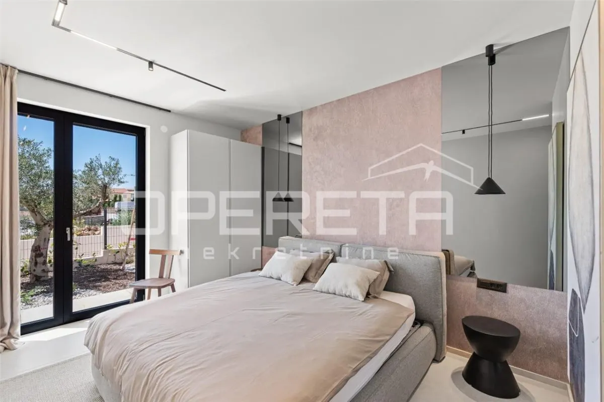 Luxury Designer Villa with Pool for Sale in Porec, Croatia - foto 16