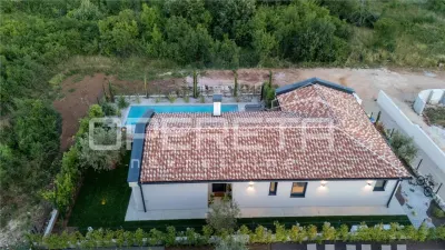 Luxury Designer Villa with Pool for Sale in Porec, Croatia - foto 18